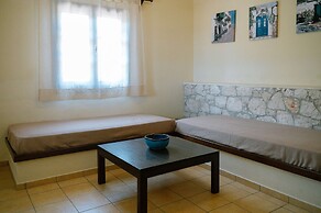 Mantilada Seaside Stay Samos, Shared Pool