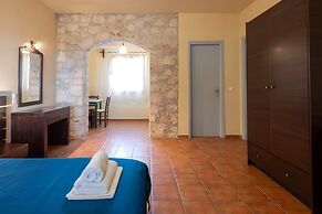 Mantilada Seaside Stay Samos, Shared Pool