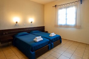 Mantilada Seaside Stay Samos, Shared Pool