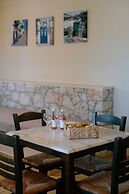 Mantilada Seaside Stay Samos, Shared Pool