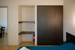 Mantilada Seaside Stay Samos, Shared Pool