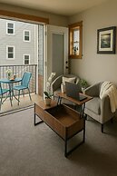 West Queen Anne Townhome