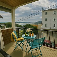 West Queen Anne Townhome