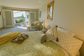 West Queen Anne Townhome