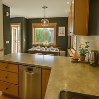 West Queen Anne Townhome