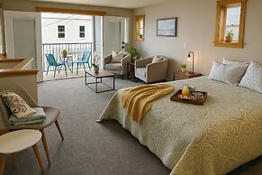 West Queen Anne Townhome