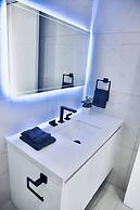 Modern Designer Townhouse/Private Rooftop
