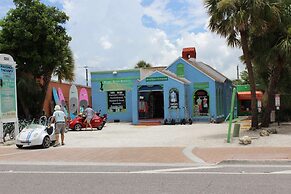Coastal Breeze Siesta Entire 4-unit Complex With Dock