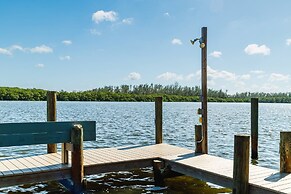 Coastal Breeze Siesta Entire 4-unit Complex With Dock