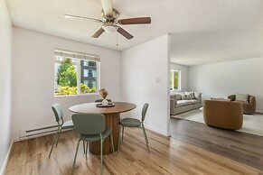 Comfortable Townhouse in Ash Way Lynnwood