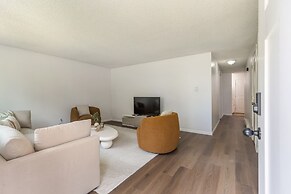 Comfortable Townhouse in Ash Way Lynnwood