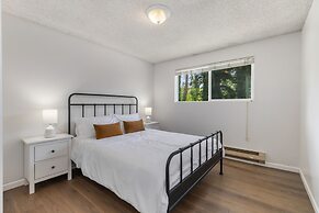 Comfortable Townhouse in Ash Way Lynnwood