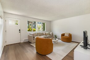 Comfortable Townhouse in Ash Way Lynnwood