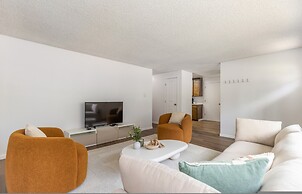 Comfortable Townhouse in Ash Way Lynnwood