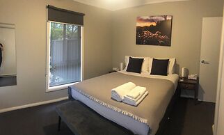 Abalina Cottages Cherry lane