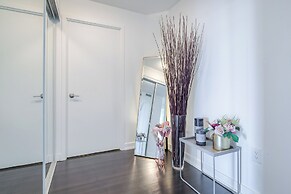 Skyline Toronto Lakeview Suites