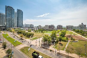 Skyline Toronto Lakeview Suites
