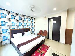 Hotel S S Puri Near Tempal