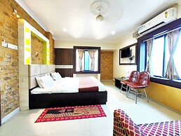 Hotel S S Puri Near Tempal