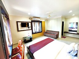 Hotel S S Puri Near Tempal