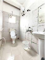 Hotel S S Puri Near Tempal