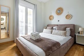 Cesily 2-Bedroom Apartment in Athens