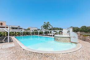 Pino Residence