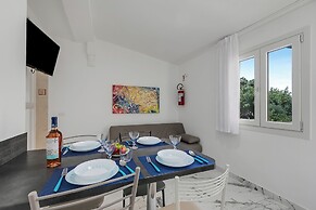 Pino Residence