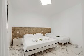 Pino Residence