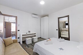 Pino Residence
