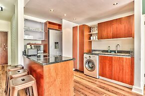 Cape Eazi Stayz The Rockwell