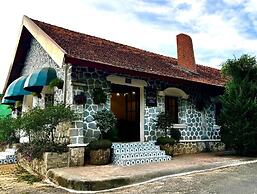 Dalat Train Village