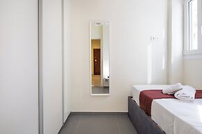 Zephyr 3-Bedroom Apartment in Athens