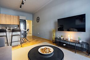 Zephyr 3-Bedroom Apartment in Athens