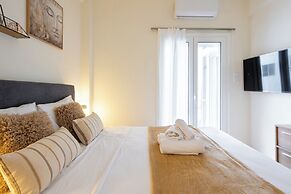 Zephyr 3-Bedroom Apartment in Athens