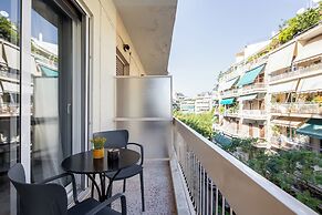 Zephyr 3-Bedroom Apartment in Athens