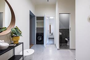 Zephyr 3-Bedroom Apartment in Athens