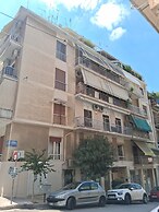 Zephyr 3-Bedroom Apartment in Athens