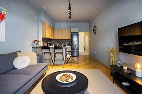 Zephyr 3-Bedroom Apartment in Athens