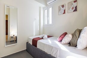 Zephyr 3-Bedroom Apartment in Athens