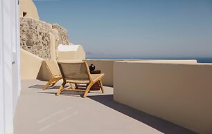 Neema Maison Finikia Santorini