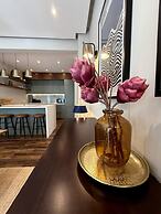 Siga-siga Luxury Acropolis Apt