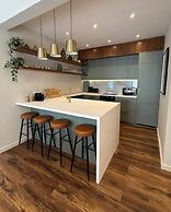 Siga-siga Luxury Acropolis Apt