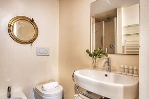 Cosy 1BR flat near Park