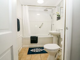 2 Seaview Cottages