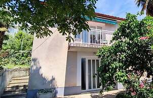 Luxury apartment Ivone with balcony