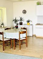 Luxury apartment Ivone with balcony