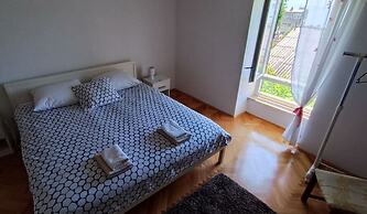 Luxury apartment Ivone with balcony