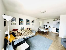 Luxury apartment Ivone with balcony