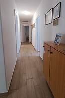 Luxury apartment Ivone with balcony